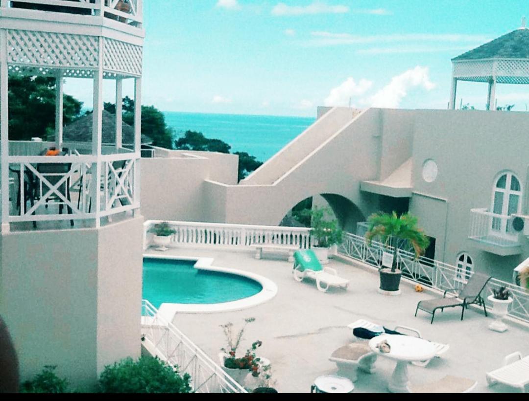 Columbus Heights Apt 26 F Ocho Rios Bagian luar foto